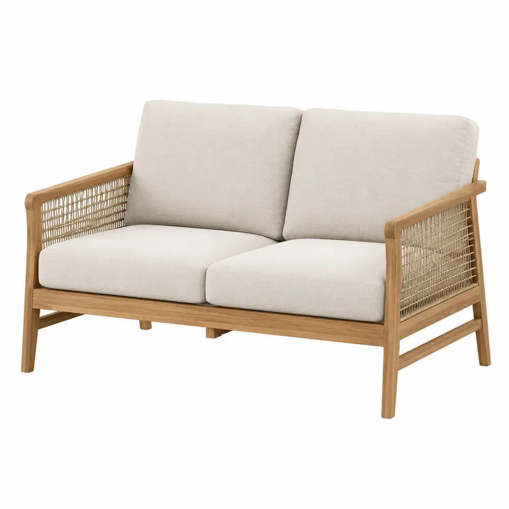 Dwuosobowa sofa z drewna teak i rattanu z beżowymi poduszkami